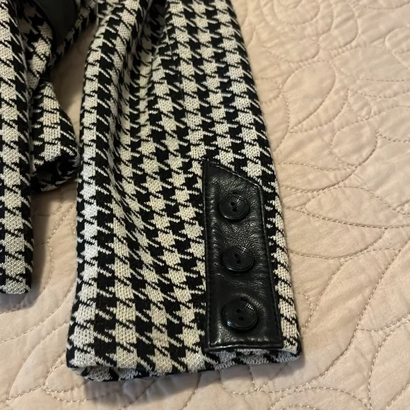 Classiques Entier Wool Leather Houndstooth Knit Blazer Fitted Cardigan Sweater